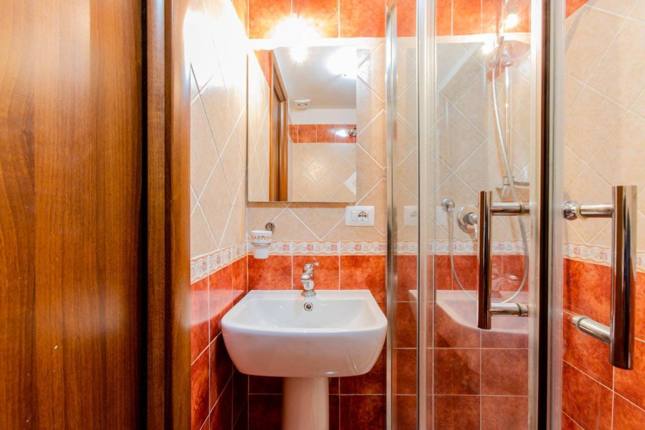 Oscar 3 Hotel Róma Kültér fotó
